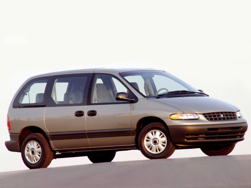 Фото Plymouth Voyager III
