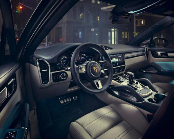 Фото Porsche Cayenne III Внедорожник 5 дв. Coupe