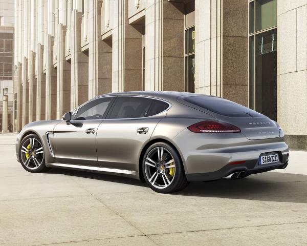 Фото Porsche Panamera I Рестайлинг Хэтчбек 5 дв. Executive