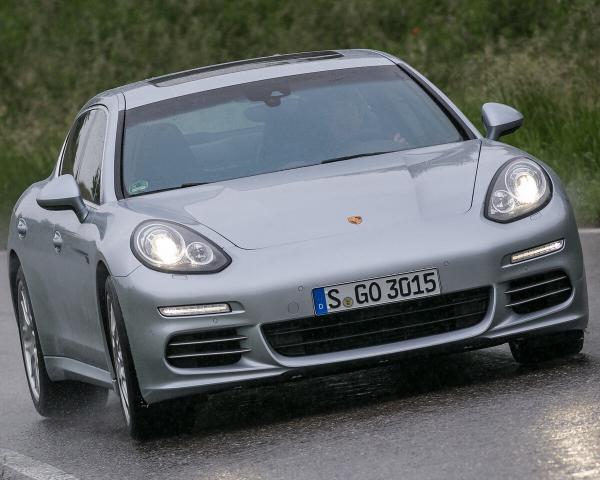 Фото Porsche Panamera I Рестайлинг Хэтчбек 5 дв. Executive