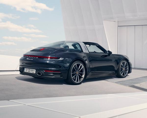 Фото Porsche 911 VIII (992) Тарга Targa