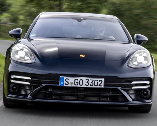 Фото Porsche Panamera II Рестайлинг Хэтчбек 5 дв. Executive