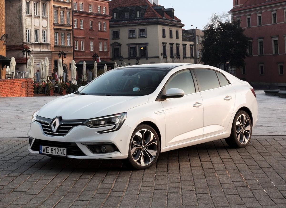 Что лучше Рено Меган или Рено Талисман, сравнение Renault Megane и Renault  Talisman