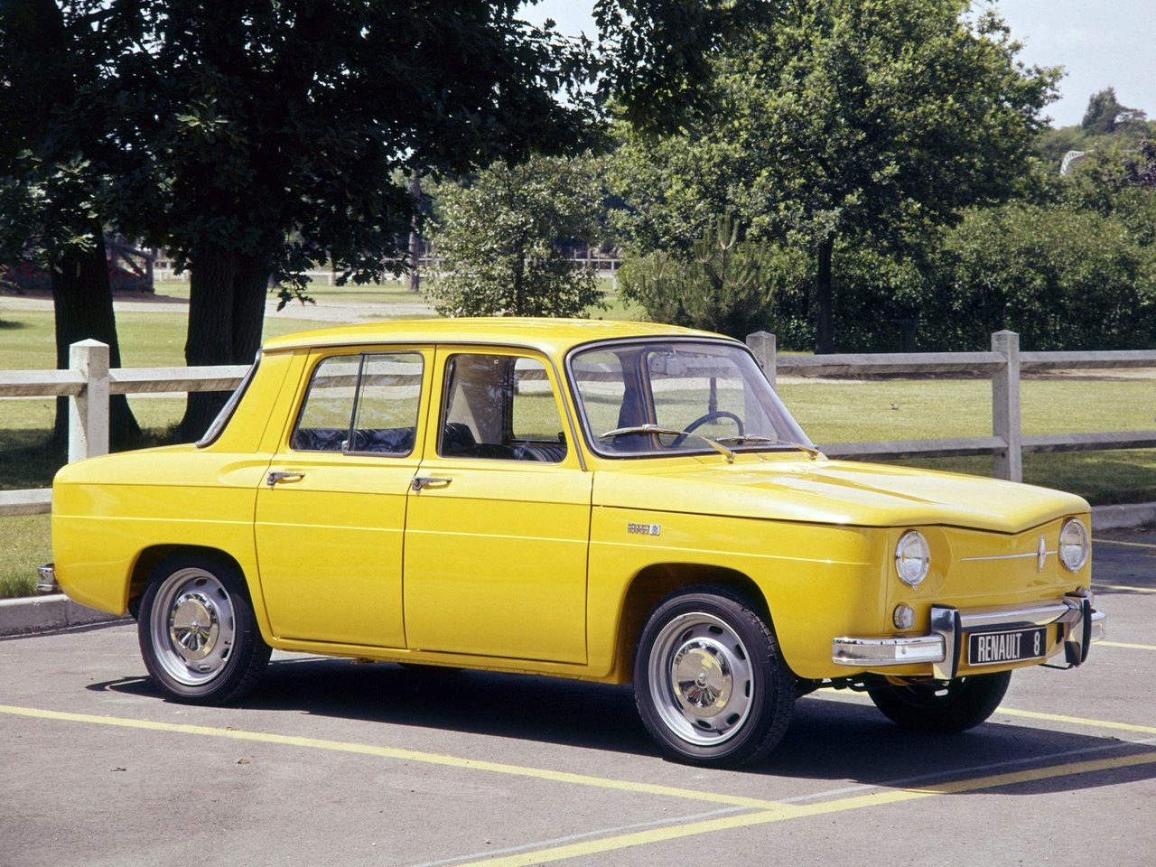 Фото Renault 8 I