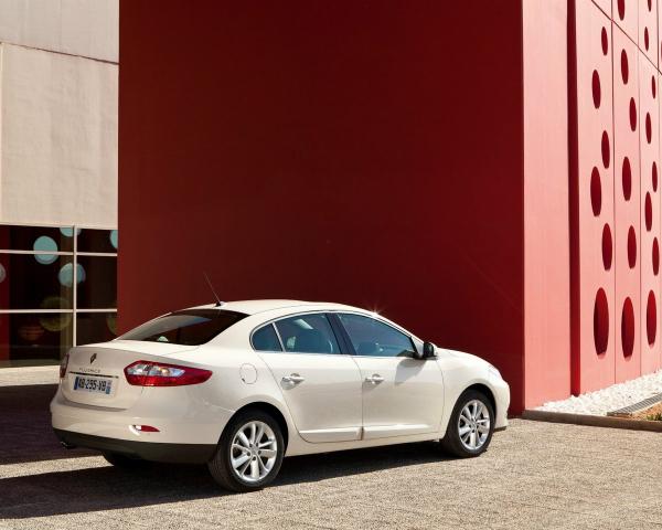 Фото Renault Fluence I Рестайлинг Седан