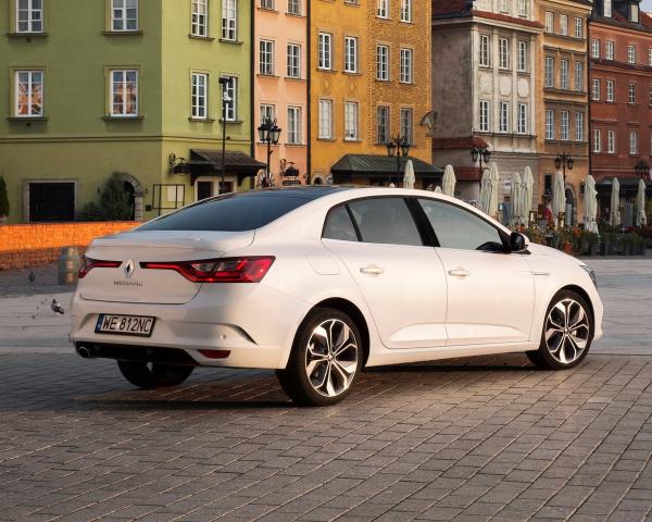 Фото Renault Megane IV Седан