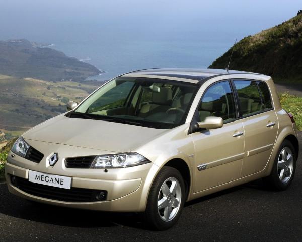 Фото Renault Megane II Рестайлинг Хэтчбек 5 дв.