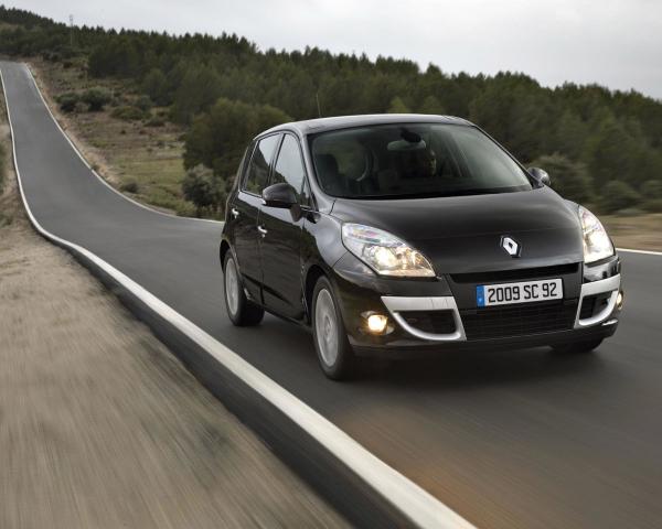 Фото Renault Scenic III Компактвэн