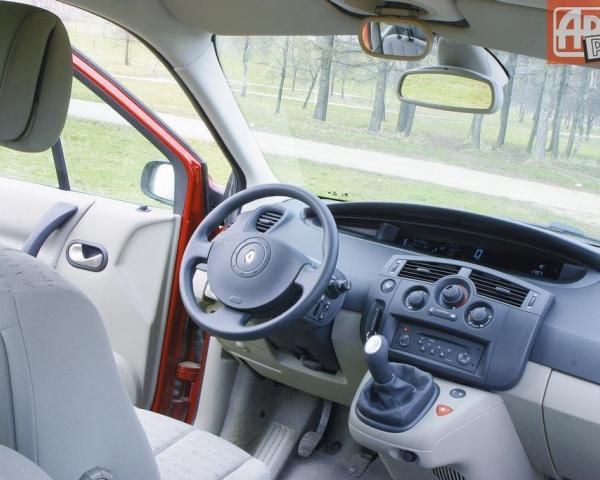 Фото Renault Scenic II Компактвэн