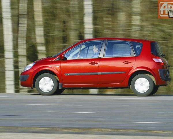 Фото Renault Scenic II Компактвэн