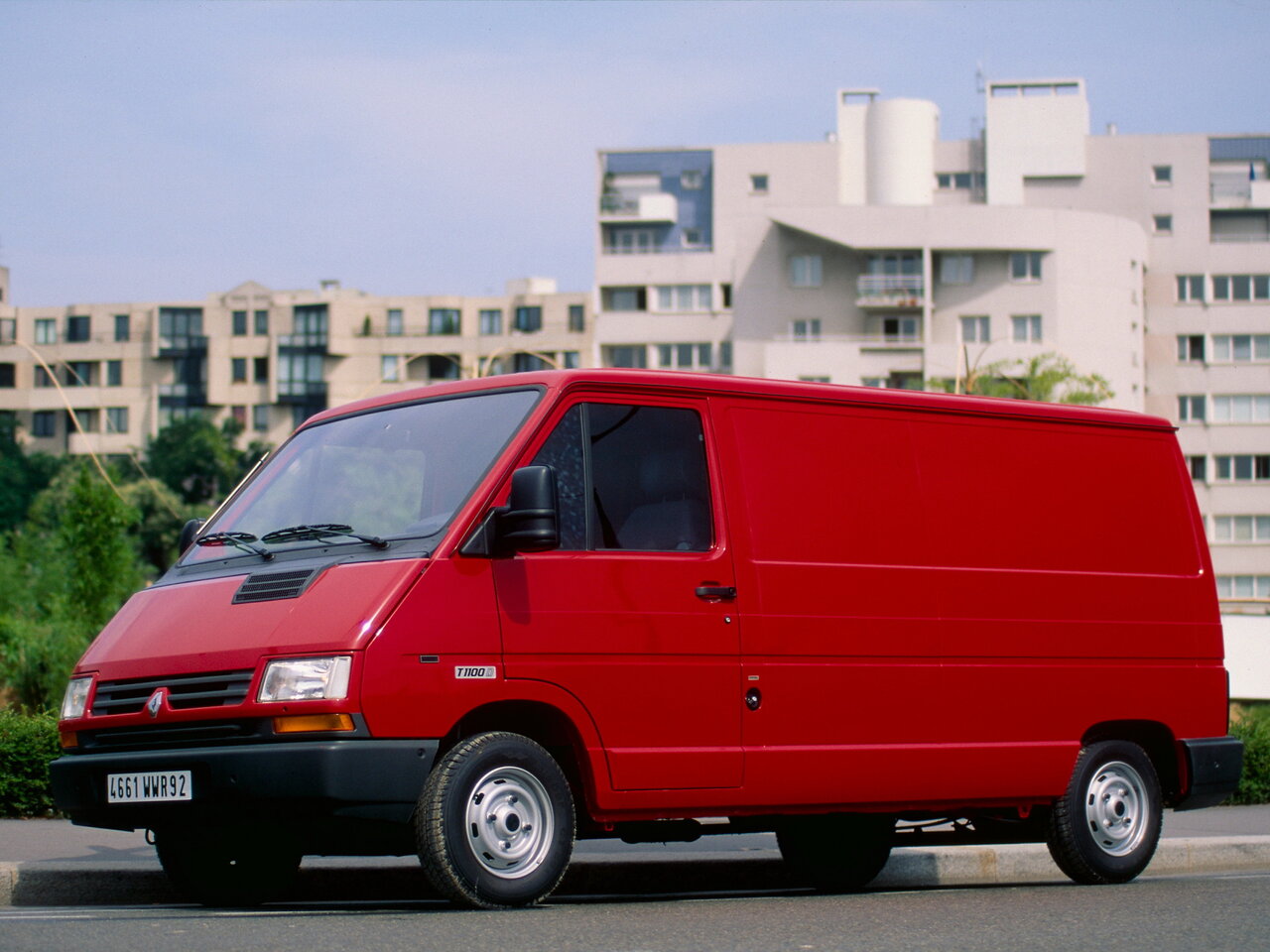 Характеристики и фото Renault Trafic 1 поколение Рестайлинг 2 1994 - 2001,  Фургон