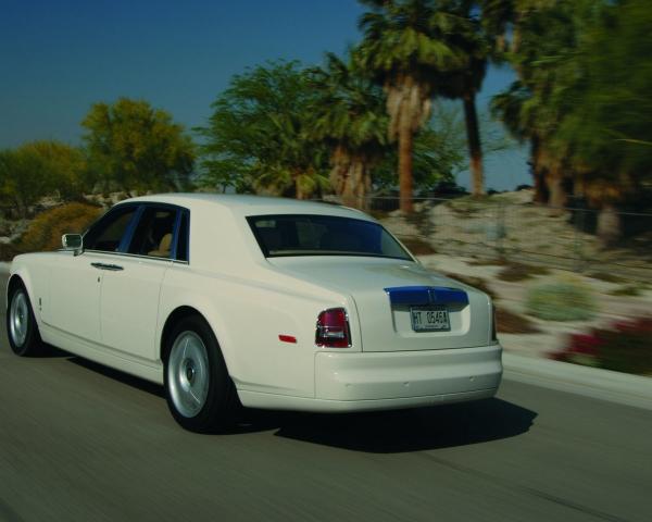 Фото Rolls-Royce Phantom VII Седан