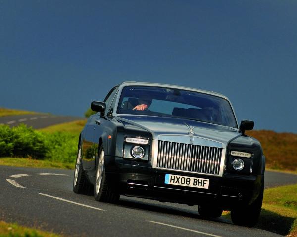 Фото Rolls-Royce Phantom VII Купе