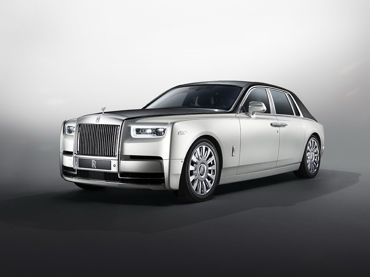 Фото Rolls-Royce Phantom VIII