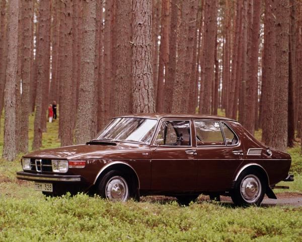 Фото Saab 99 I Седан