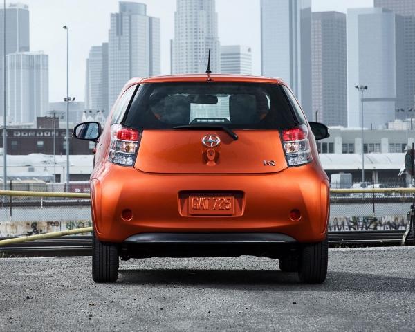 Фото Scion iQ I Хэтчбек 3 дв.