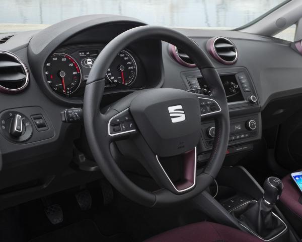 Фото Seat Ibiza IV Рестайлинг 2 Хэтчбек 5 дв.