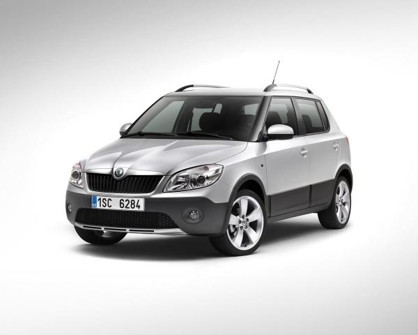 Фото Skoda Fabia II Рестайлинг Хэтчбек 5 дв. Scout