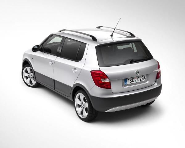 Фото Skoda Fabia II Рестайлинг Хэтчбек 5 дв. Scout