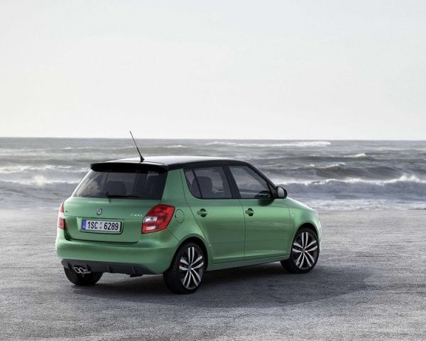 Фото Skoda Fabia RS II Хэтчбек 5 дв.