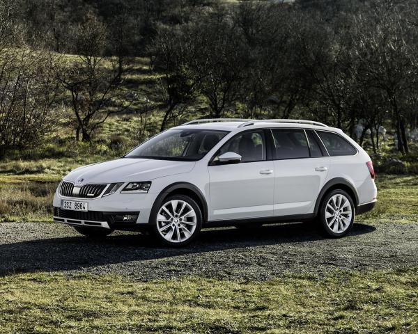 Фото Skoda Octavia III (A7) Рестайлинг Универсал 5 дв. Scout