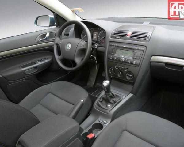 Фото Skoda Octavia II (A5) Лифтбек