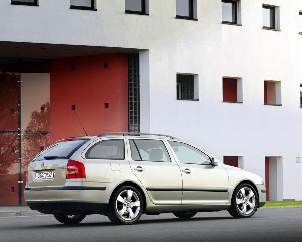 Фото Skoda Octavia II (A5) Универсал 5 дв.