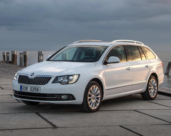 Фото Skoda Superb II Рестайлинг Универсал 5 дв.