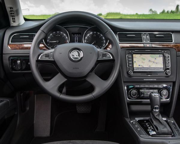 Фото Skoda Superb II Рестайлинг Универсал 5 дв.