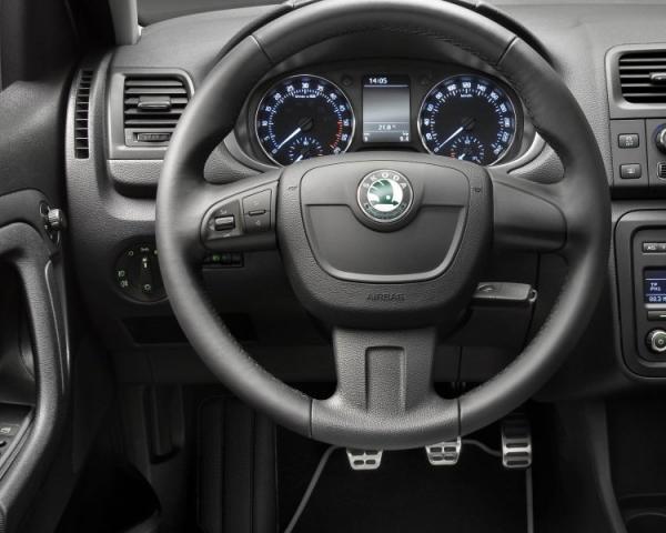 Фото Skoda Roomster I Рестайлинг Компактвэн Scout