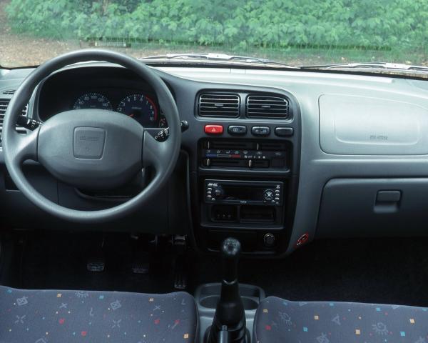 Фото Suzuki Alto V Хэтчбек 5 дв.