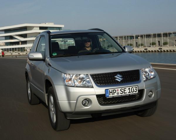 Фото Suzuki Grand Vitara III Рестайлинг Внедорожник 3 дв.