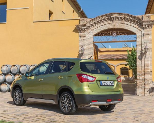 Фото Suzuki SX4 II (S-Cross) Хэтчбек 5 дв.