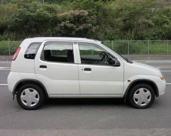 Фото Suzuki Swift I (Japan) Хэтчбек 5 дв.