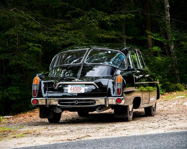 Фото Tatra T603 II Седан