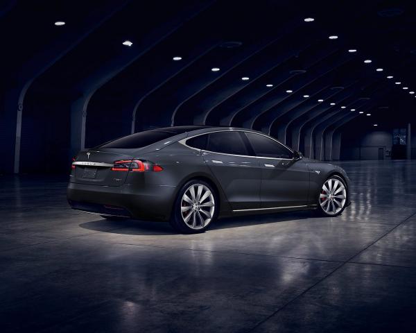 Фото Tesla Model S I Рестайлинг Лифтбек