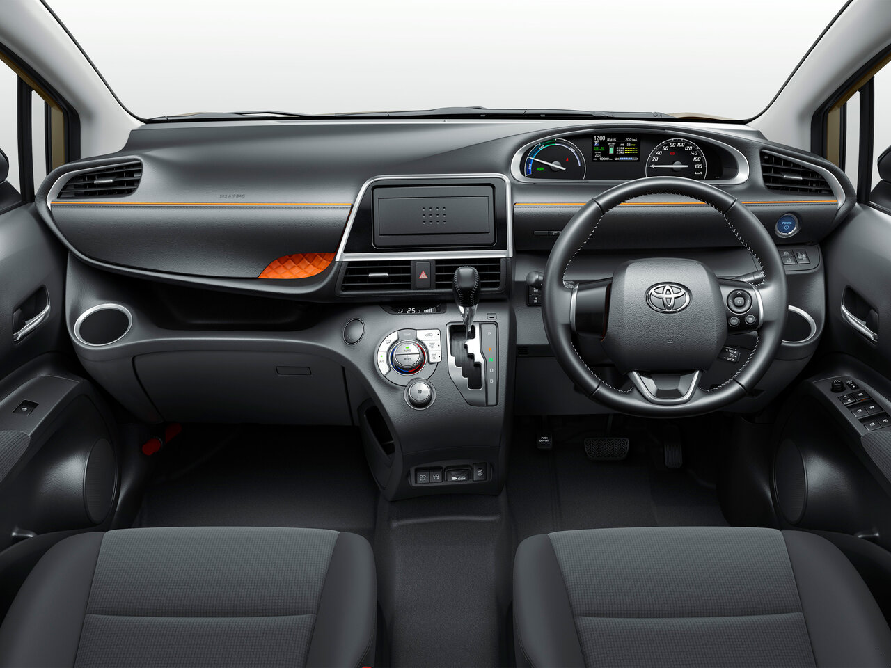 Фото Toyota Sienta II Рестайлинг