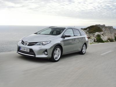 Фото Toyota Auris II Универсал 5 дв.