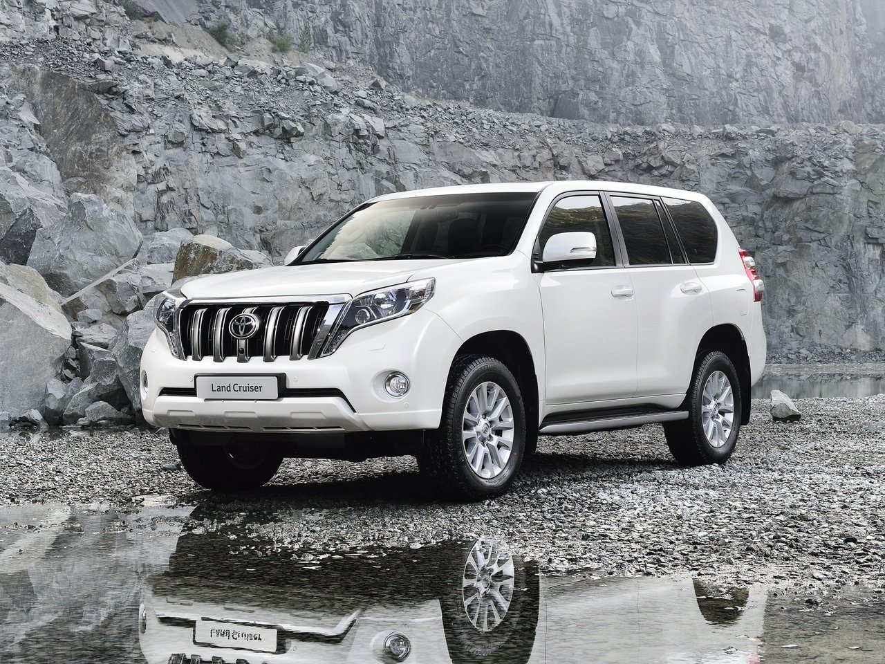 Фото Toyota Land Cruiser Prado 150 Series Рестайлинг 1