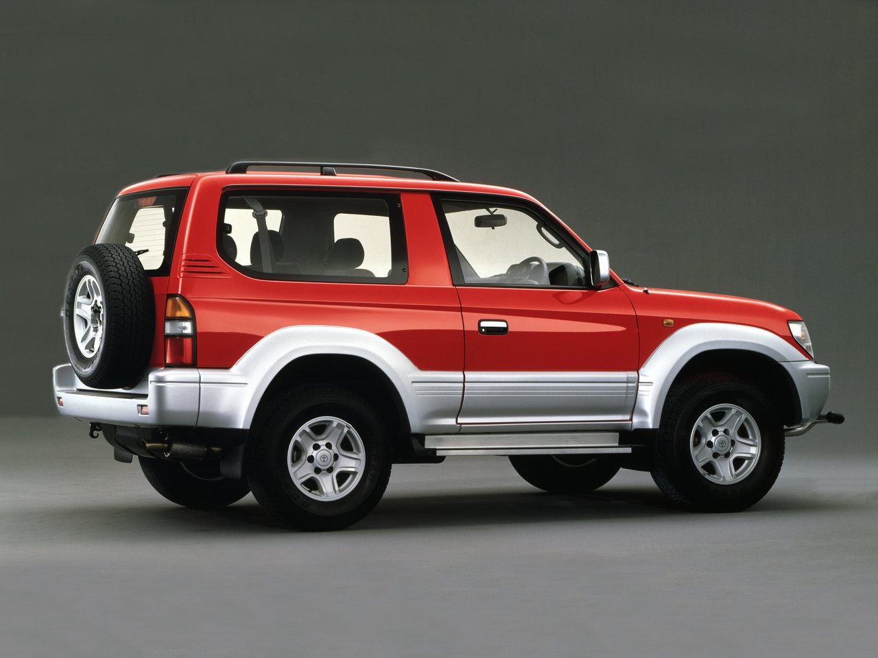 Фото Toyota Land Cruiser Prado 90 Series