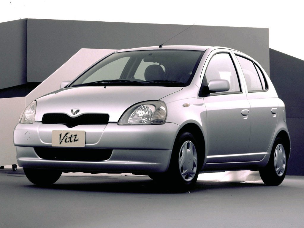 Фото Toyota Vitz I (P10)