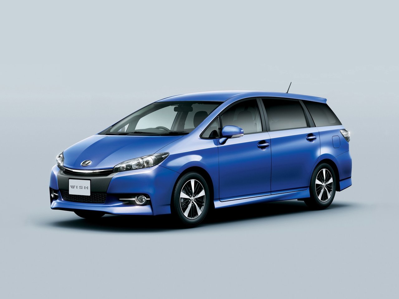 Фото Toyota Wish II Рестайлинг