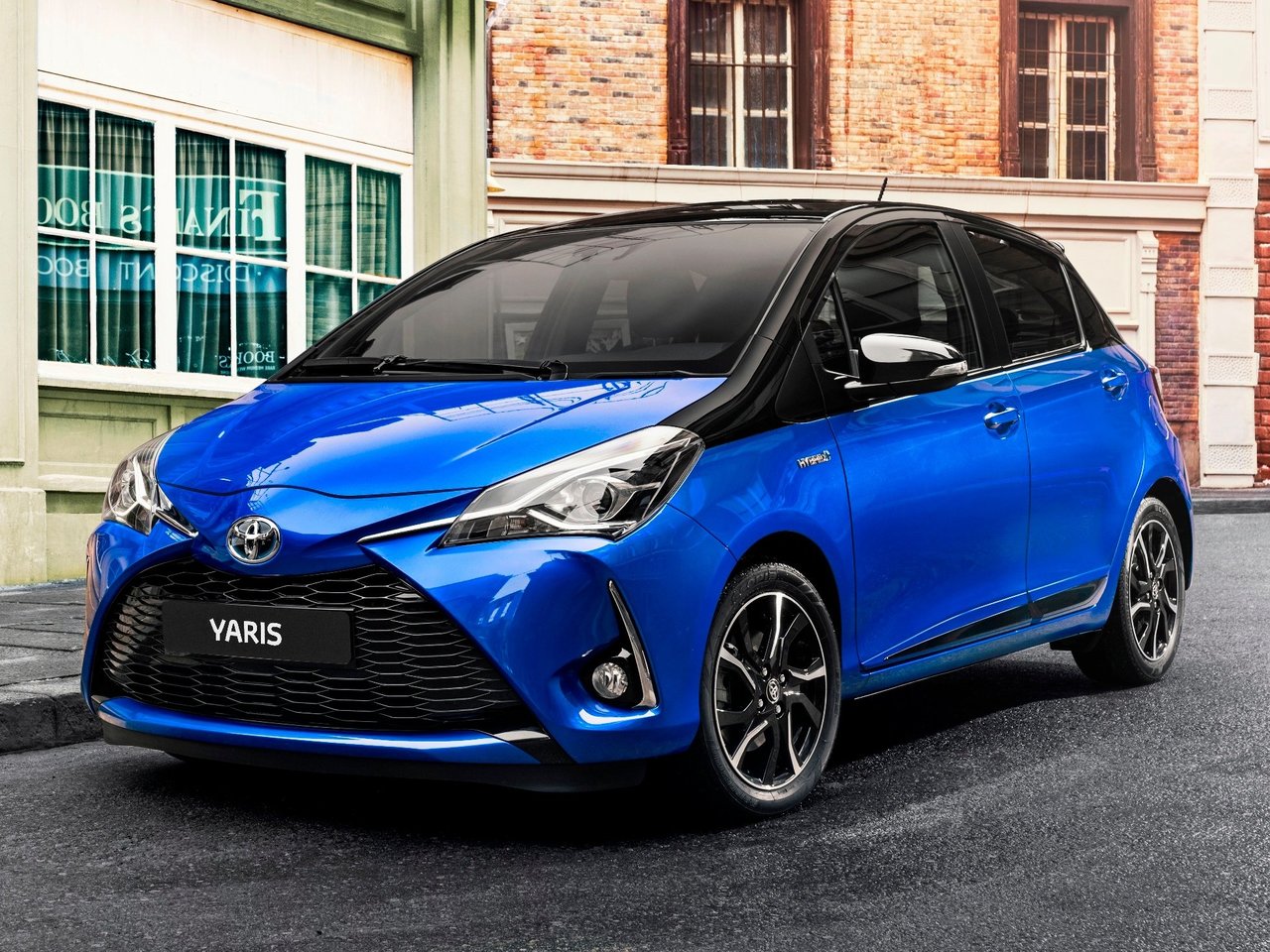 Фото Toyota Yaris III Рестайлинг 2