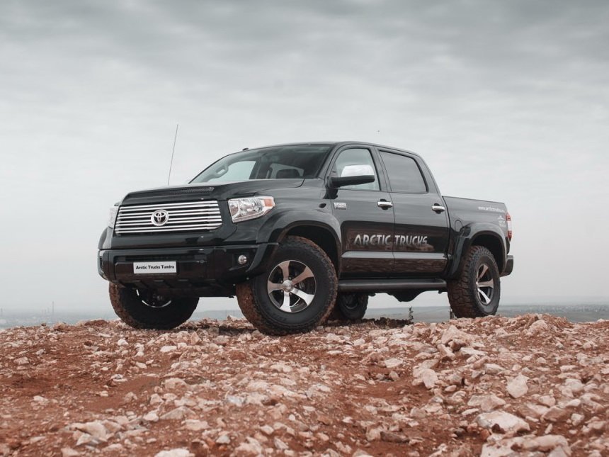 Фото Toyota Tundra II Рестайлинг