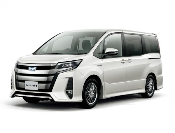 Сравнение Toyota Noah и Toyota Voxy