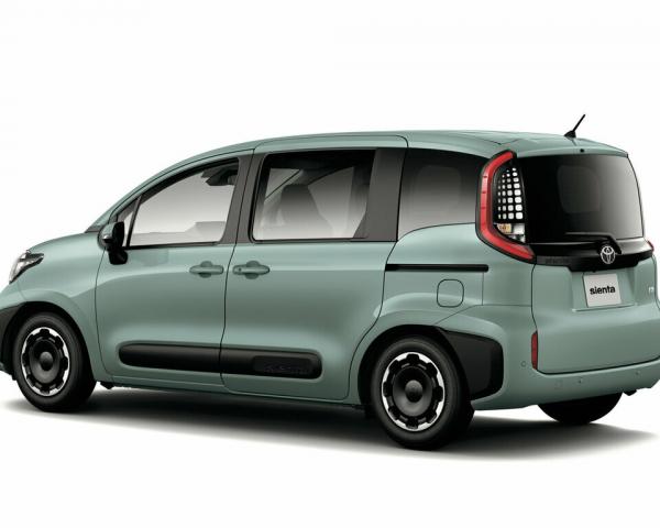 Фото Toyota Sienta III Компактвэн