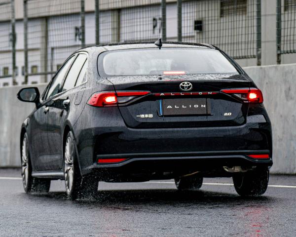 Фото Toyota Allion III Седан