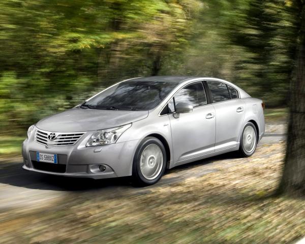 Фото Toyota Avensis III Седан