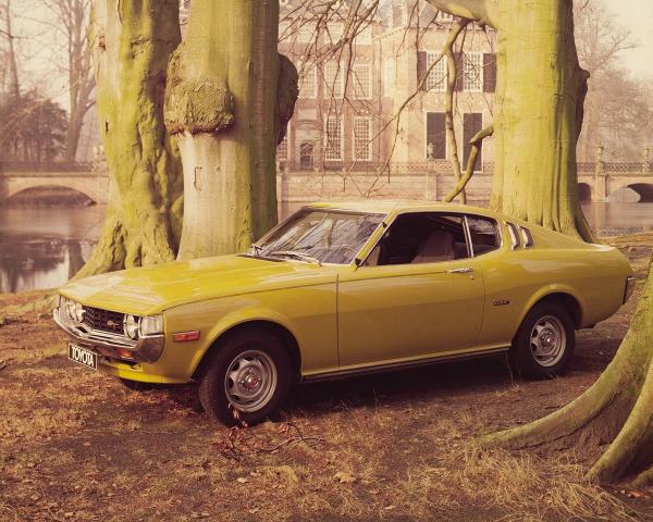 Фото Toyota Celica I (A20/35) Лифтбек