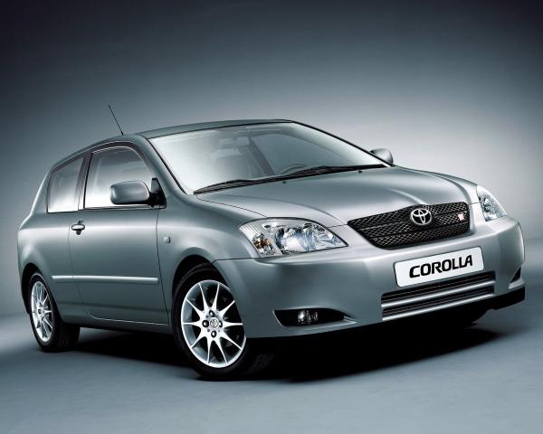 Фото Toyota Corolla IX (E120, E130) Хэтчбек 3 дв.